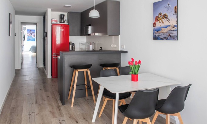 Pocitos Apartment | Nuevo Pocitos Condo Brio w/King Beds, 3 Smart TVs, W/D, Fast WiFi, Rooftop Pool.