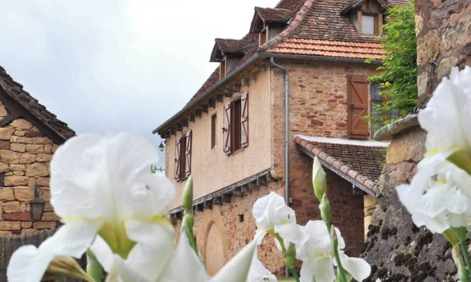 Prudhomat House | Nuitée au pied du Château de Castelnau