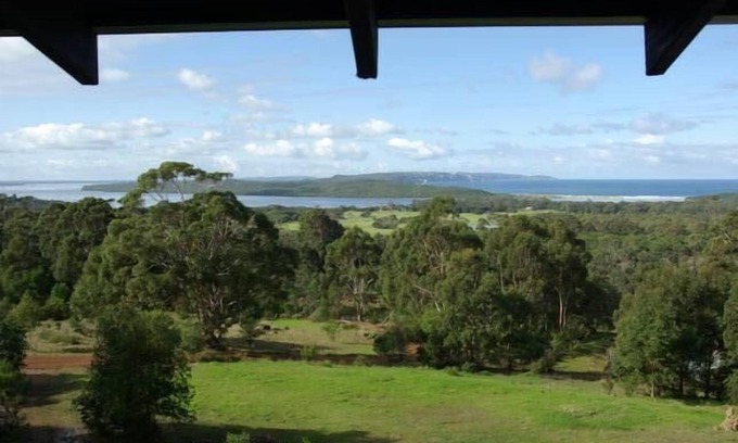 Ocean Beach House | 'Nullaki Dreaming' - Eco Forest Retreat with Panoramic Ocean and Inlet Views