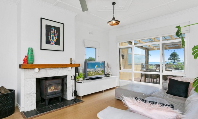 Dromana House | Nullegai Spa and Views