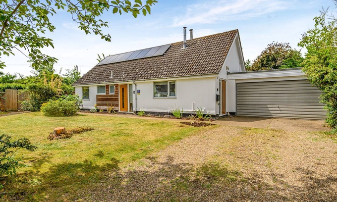 Westleton House | Number Eight - Three Bedroom House, Sleeps 5