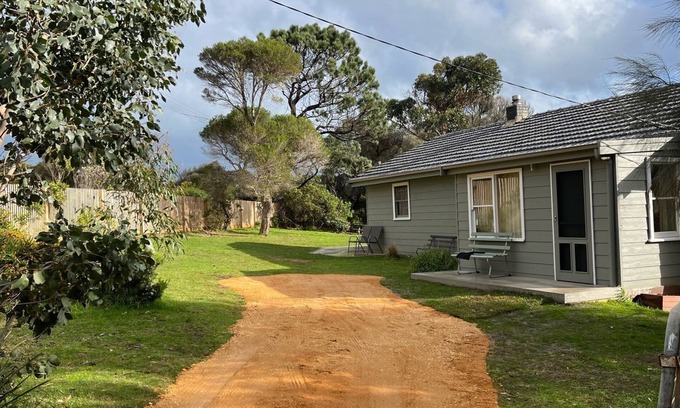 Surf Coast House | NUNYARA - a very comfortable beach house minutes away from Steppy beach