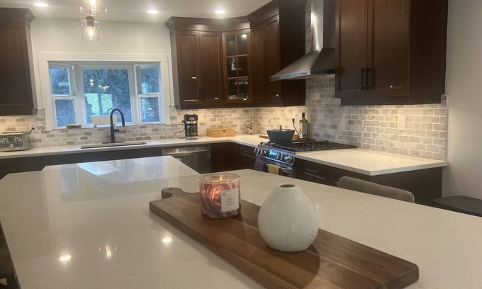 Cherryville Villa | nYour Ultimate Escape Villa for Unforgettable- Reunions, Snowmobiling & Hunting!