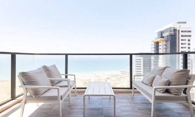 Rishon LeTsiyon Apartment | Oַ&O Group- Luxury Apt Tower Best Sea View Bat Yam