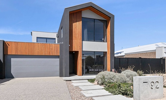 Ocean Grove House | Oak Anchor I Luxury Ocean Grove Retreat
