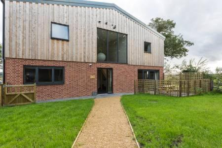 North Oakley Apartment | Oak & Hazel, Heath Row Barn