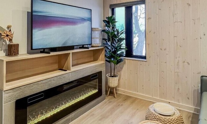 Roseneath Cabin | Oak View Cabin Nordic Modern Newly Renovated