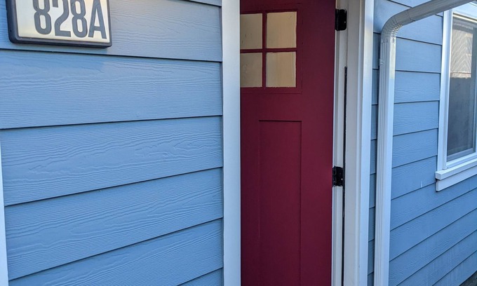 Hoover - Foster Cottage | Oakland Oasis: Modern Backyard cottage