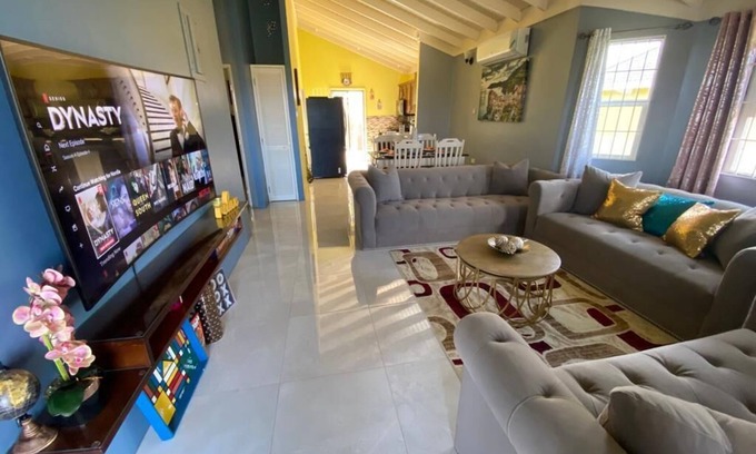 Falmouth House | Oasis At The Manor