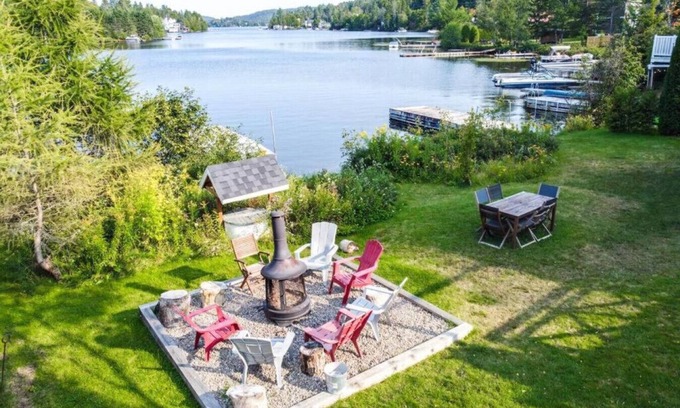 St-Adolphe-d'Howard House | Oasis au Bord du LAC Avec SPA et SKI à 3 Minutes
