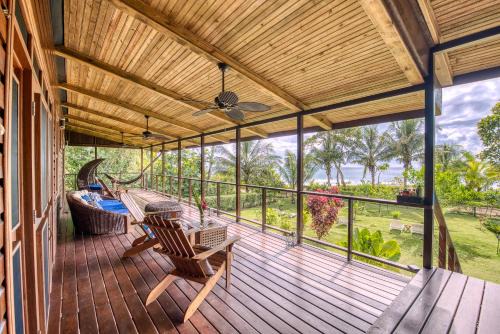 Bocas del Toro Bed & Breakfast | Oasis Bluff Beach
