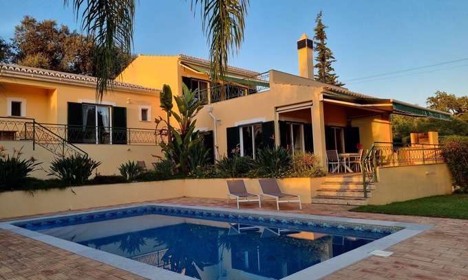 Sao Bras de Alportel Villa | Oasis of peace in the Algarve, private pool, heating