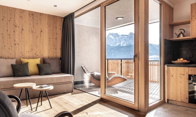 Barbiano Apartment | Oberfallerhof 'Apartment Oi' with Mountain View, Garden & Wi-Fi