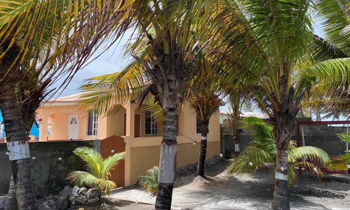 Georgetown Cottage | Ocean Breeze - A Bayside RetreatnLocated on Coastal St. Vincent -Georgetown.