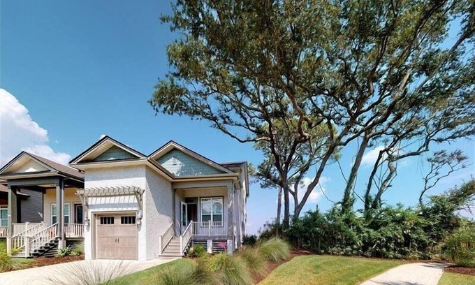 Jekyll Island House | Ocean Cottage 56 Beautiful oceanfront cottage with gorgeous views!