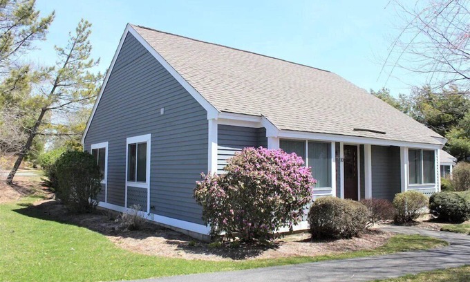 Brewster Cottage | Ocean Edge Paradise in Brewster!