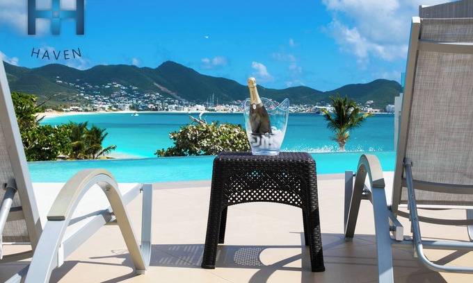 Beacon Hill Condo | OCEAN FRONT 3 BEDROOM PENTHOUSE UNIT. STAY IN LUXURY.