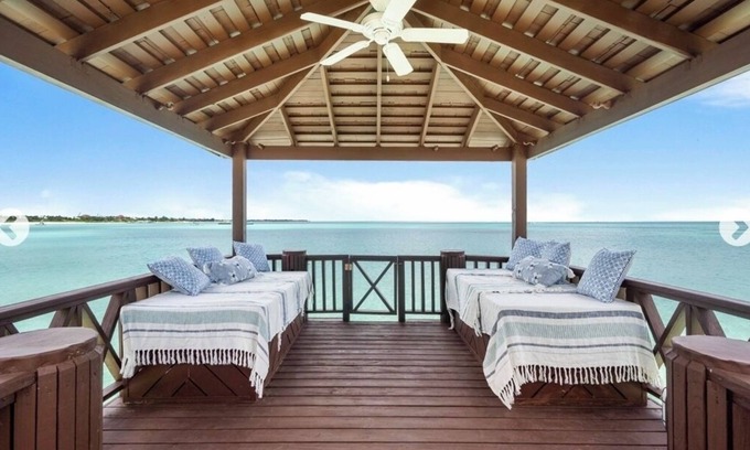 Westwind House | Ocean front beach house.
