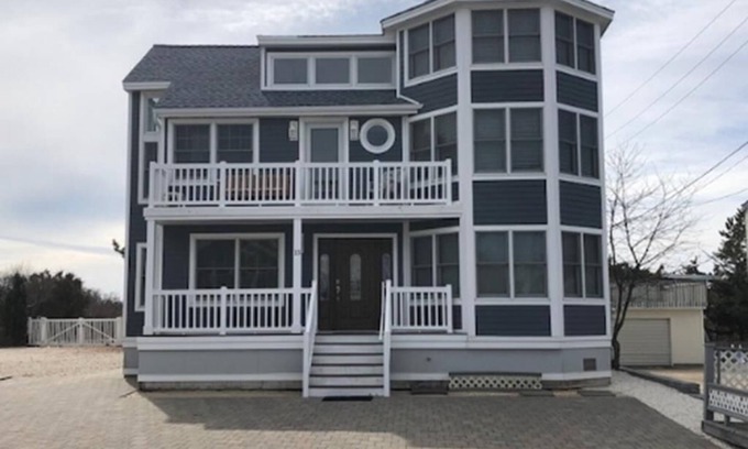 Barnegat Light Apartment | OCEAN FRONT DUPLEX IN BARNEGAT LIGHT!