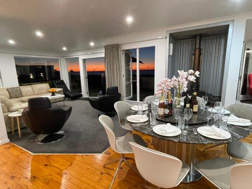 Rewa House | Ocean Front East End Beach House