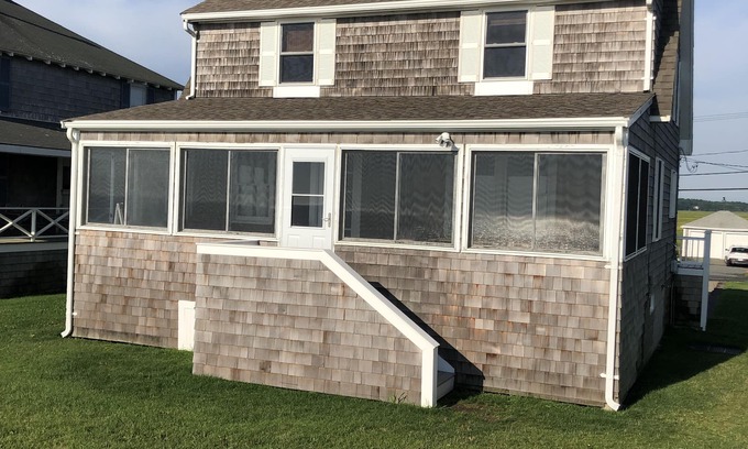 Duxbury House | Ocean front home on Duxbury Beach