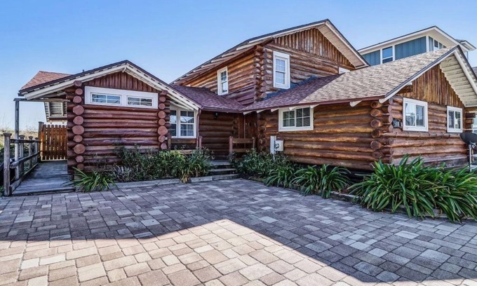 Ocean Cay House | Ocean Front, Spacious Log Cabin with Beautiful Ocean Views!