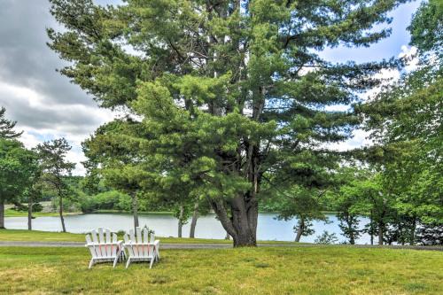 Bath House | Ocean Inlet Cottage with Deck and Grill!
