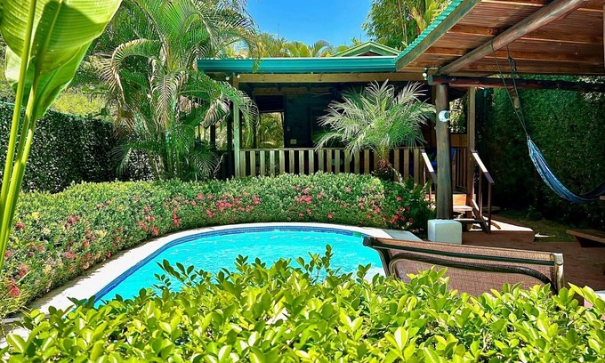Uvita House | Ocean Melody.Fully Equipped, Walking Distance From Beaches, Garden and Pool!