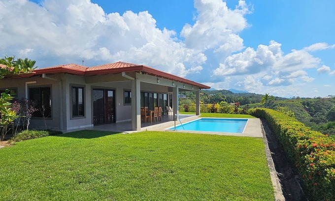 Chontales House | OCEAN, MOUNTAINS, JUNGLE - TOP OF THE WORLD