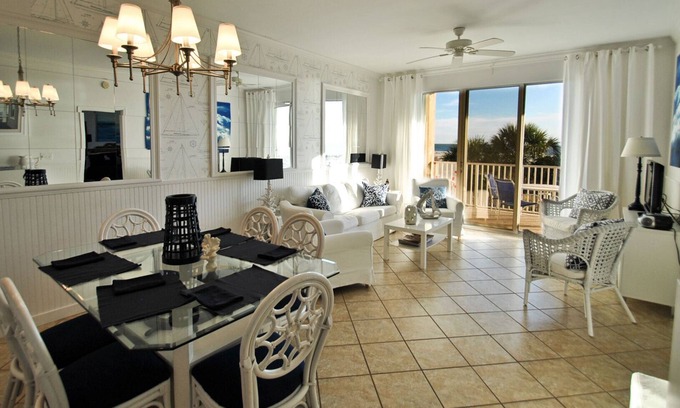 Dauphin Island Condo | Ocean's Edge - Beautiful, 2/2 condo in the Inn at Dauphin Island, with direct G