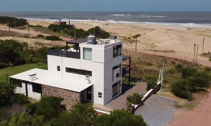 Punta del Diablo House | Ocean Stay overlooking Playa del Viuda