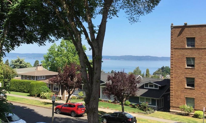 North End Apartment | Ocean View, 2 Baths, 2 Bedrooms, No Stairs, Best Area, WD, Jacuzzi Bath, Balcony, View, 925sf