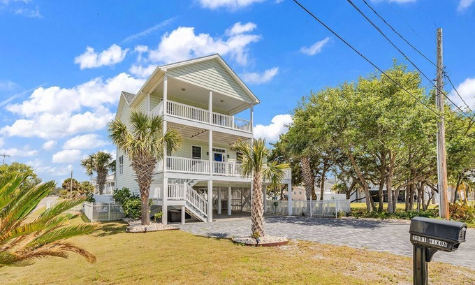 Cherry Grove Beach House | Ocean View 4BR Private Home with Pool at 2901 Nixon Street. Sleeps 12