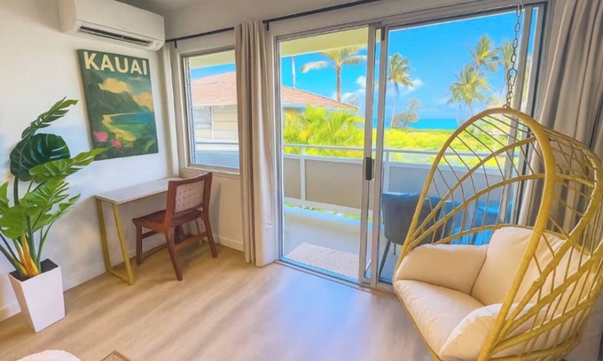 Wailua Condo | Ocean view A/C, pool/hot tub coconut marketplace