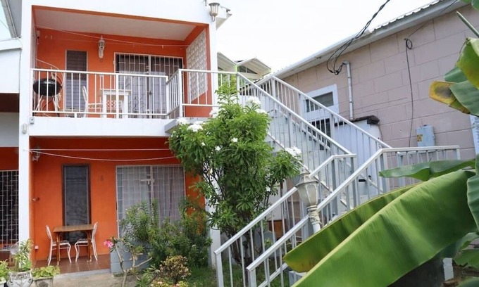 Rockley Condo | Ocean View Apartment B with AC