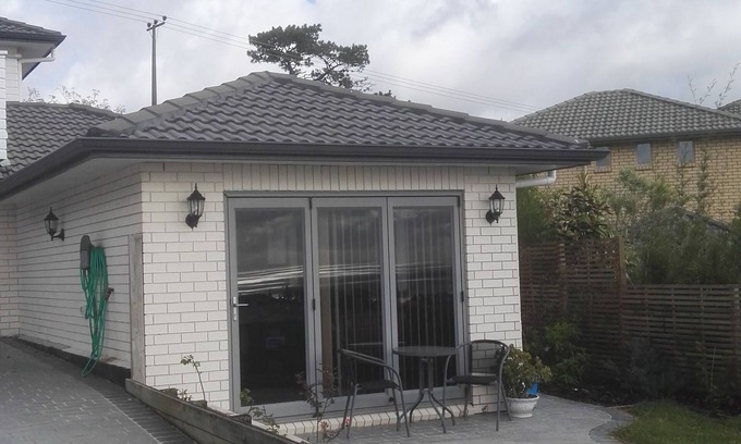 Orewa Apartment | Ocean View Apartment In Orewa, Auckland
