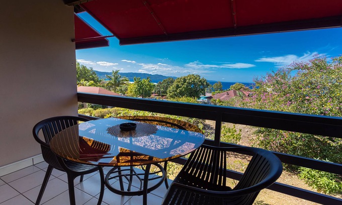 Montego Bay Apartment | Ocean View Central Location Modern Studio