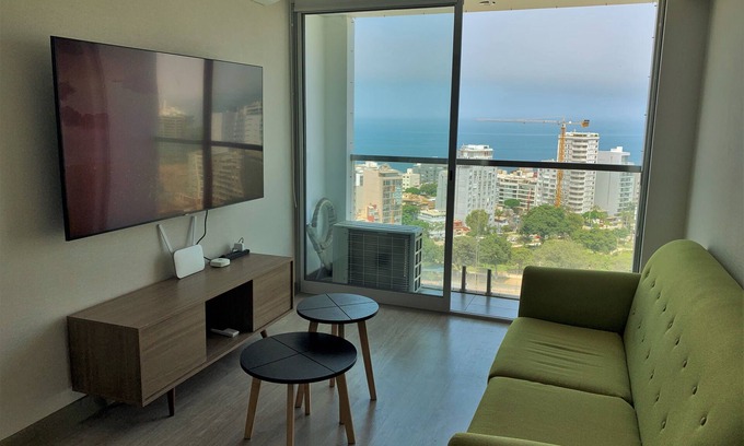 Barranco Apartment | Ocean-view Fresh Equipped Apartment by SweetHome