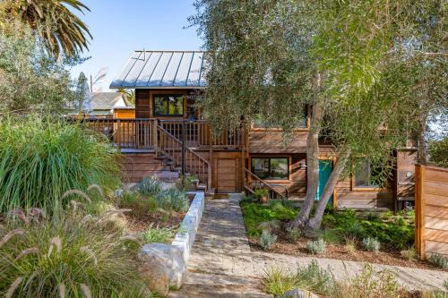 Summerland Villa | Ocean View House and Loft