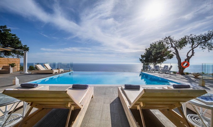 Sinarades Villa | Ocean View Luxury Villa Nefeli