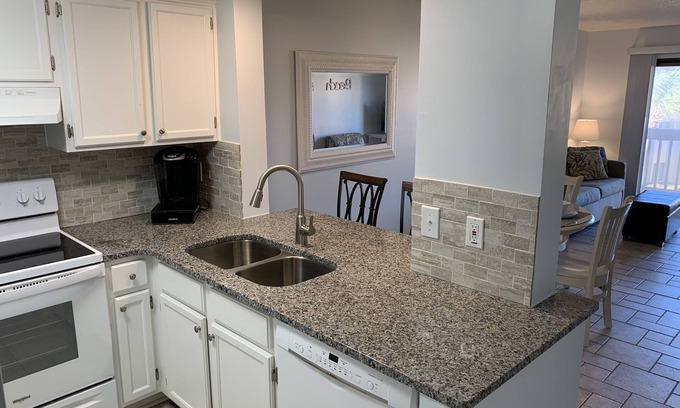 St. Augustine Beach Condo | Ocean View Unit 3305 - Ocean & Racquet Resort [20% DISCOUNT ON 7+ NIGHT STAYS]