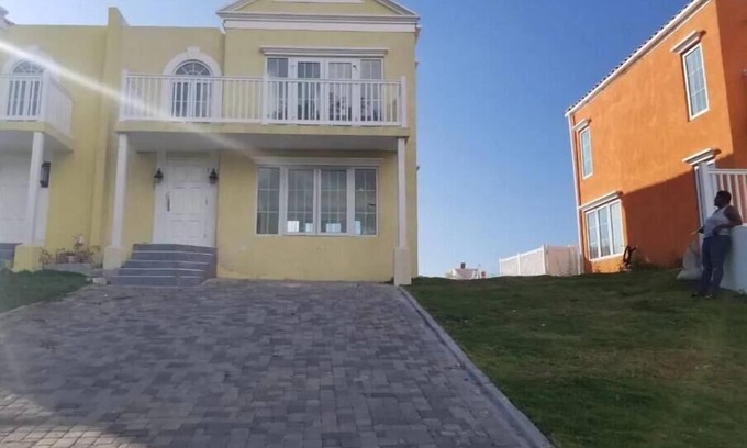 Orange Bay House | Ocean View Villa @ LBCC