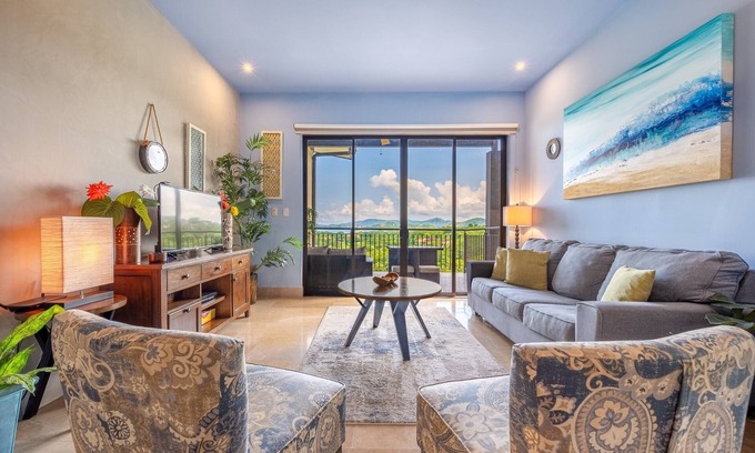 Playa Conchal Condo | Ocean View w Pool Roble Sabana in Reserva Conchal