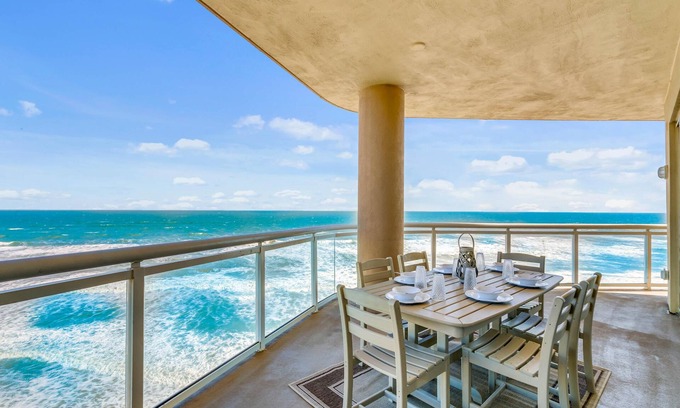 Daytona Beach Condo | Ocean Vistas 904 - Great Ocean Views - Luxury 3BR/3BA condo Huge Balcony!