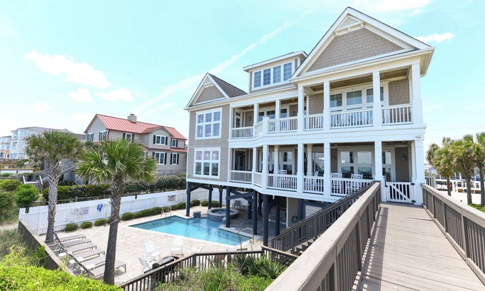 Murrells Inlet House | Oceanfront 10 BR Beach House with Private Pool & Hot Tub! The RegentSea