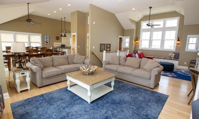 Ocean Hill House | OCEANFRONT, 10 BRS, ELEV, Pool, Rec Rm, Theater Rm, OH1251, Beach Plaza