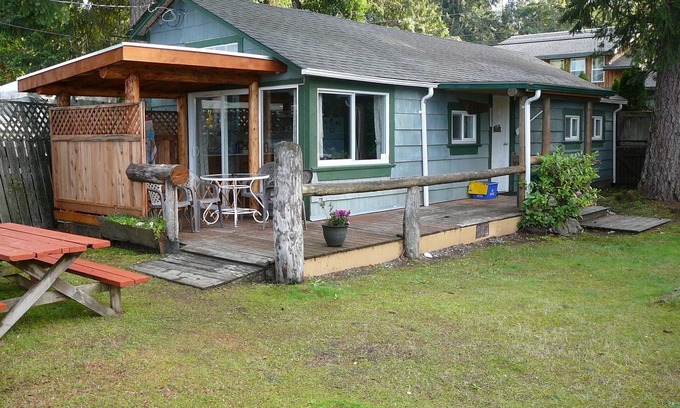 Regional District of Nanaimo Cabin | Oceanfront Beachcroft Cabin