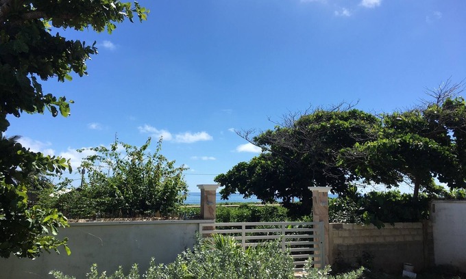 San Francisco House | Oceanfront Genny Bay Villa Sueca