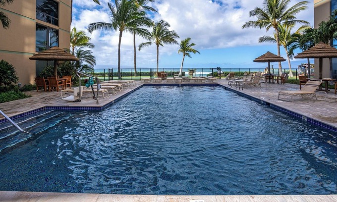 Honokowai Condo | Oceanfront Kaanapali Studio Vistas