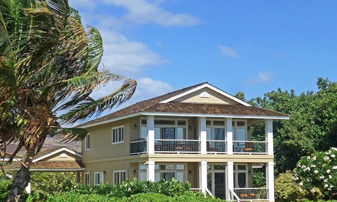 Kekaha House | Oceanfront 'Laguna Beach House' A/C .Amazing Sunsets.Beach - TVNCU #1074